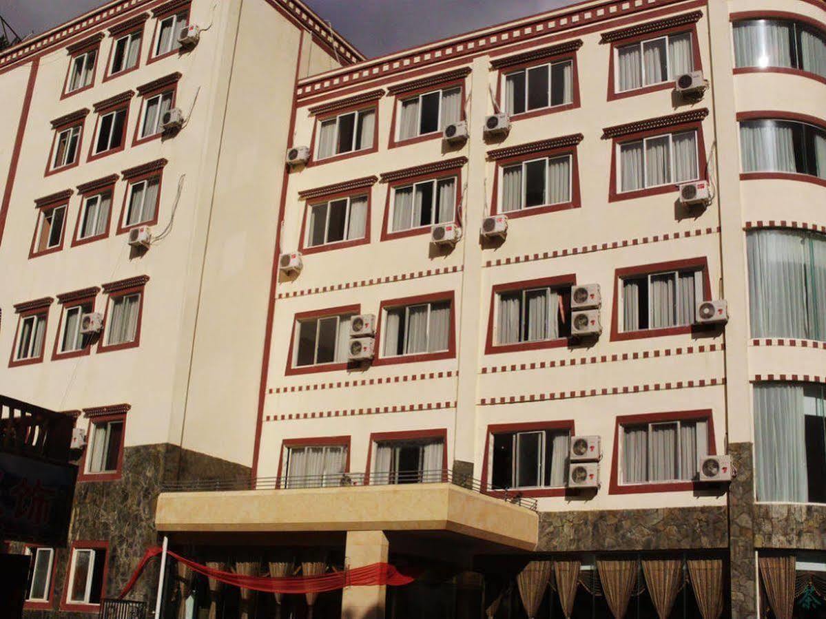 An E Courtyard Hotel Jiu Zhai Gou Branch Jiuzhaigou Buitenkant foto